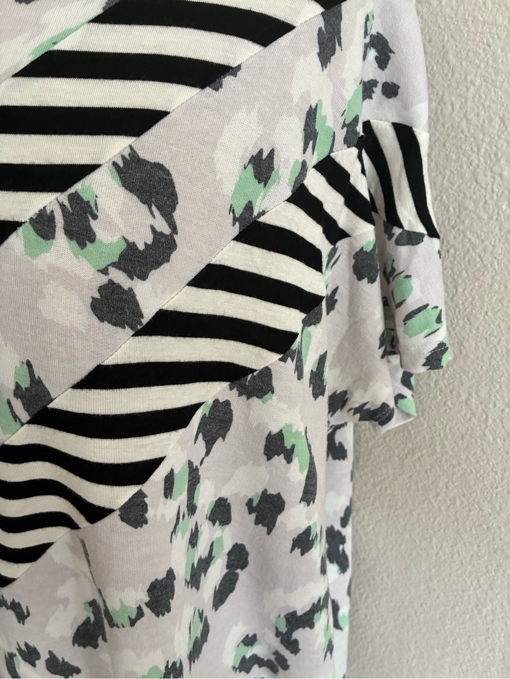 Sew In Love tee - Picture 5 of 7